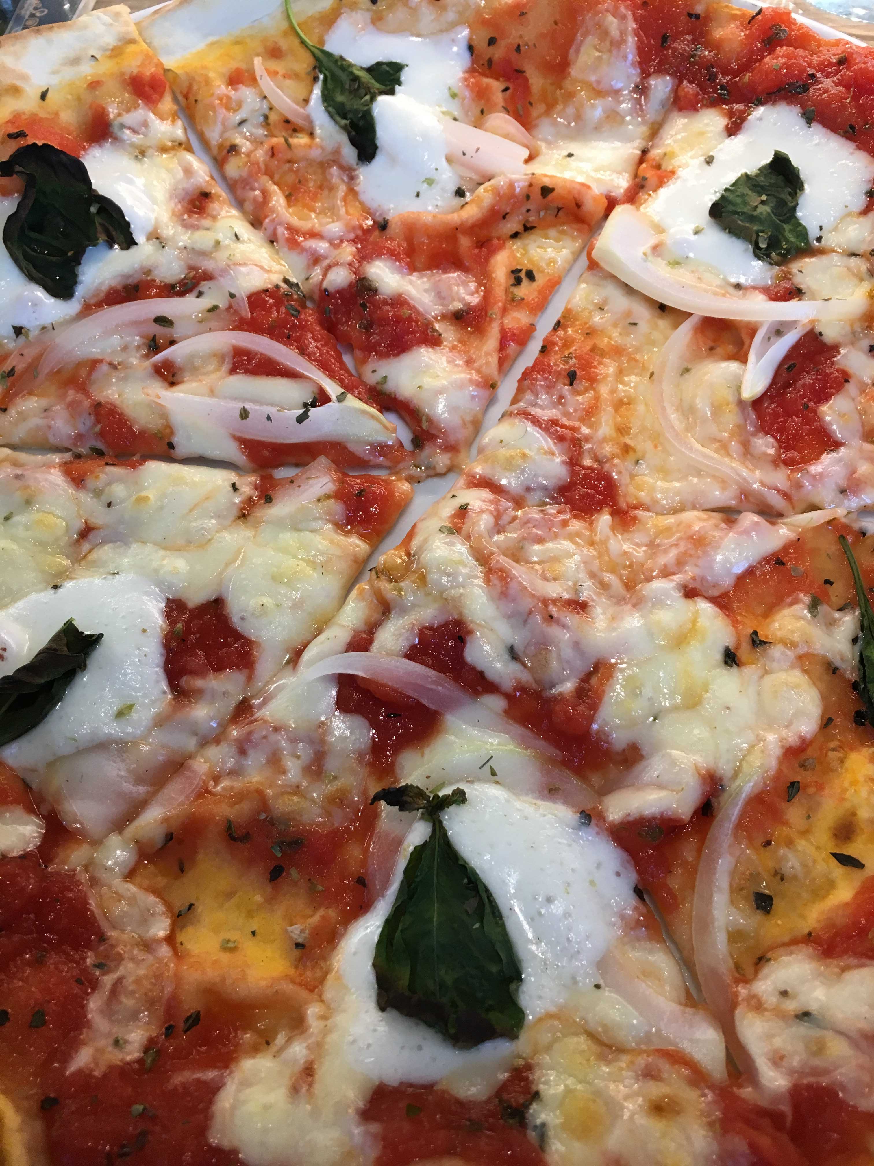 栄｜食べるテラスのワンコインピザが魅力のイタリアンバル