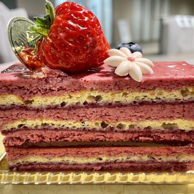八事日赤｜芸術品のように美しい上品なケーキが楽しめるテイクアウト専門の洋菓子店
