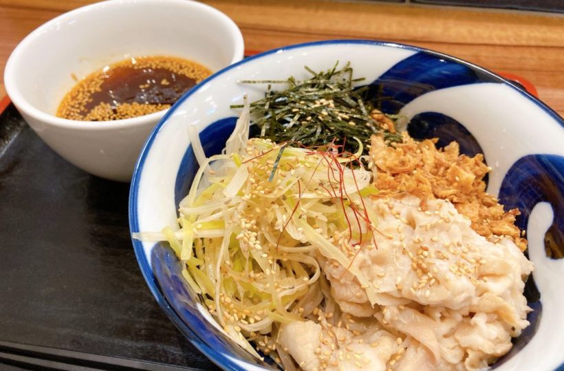 新栄｜ピリ辛ラー油がクセになる！つけ麺スタイルのおいしい肉蕎麦ランチ