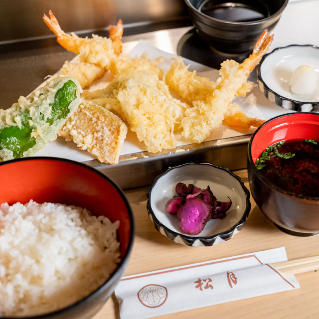 久屋大通｜揚げたてを1品ずつ味わう幸せ…！普段使いできる、コスパ抜群の老舗天ぷら店