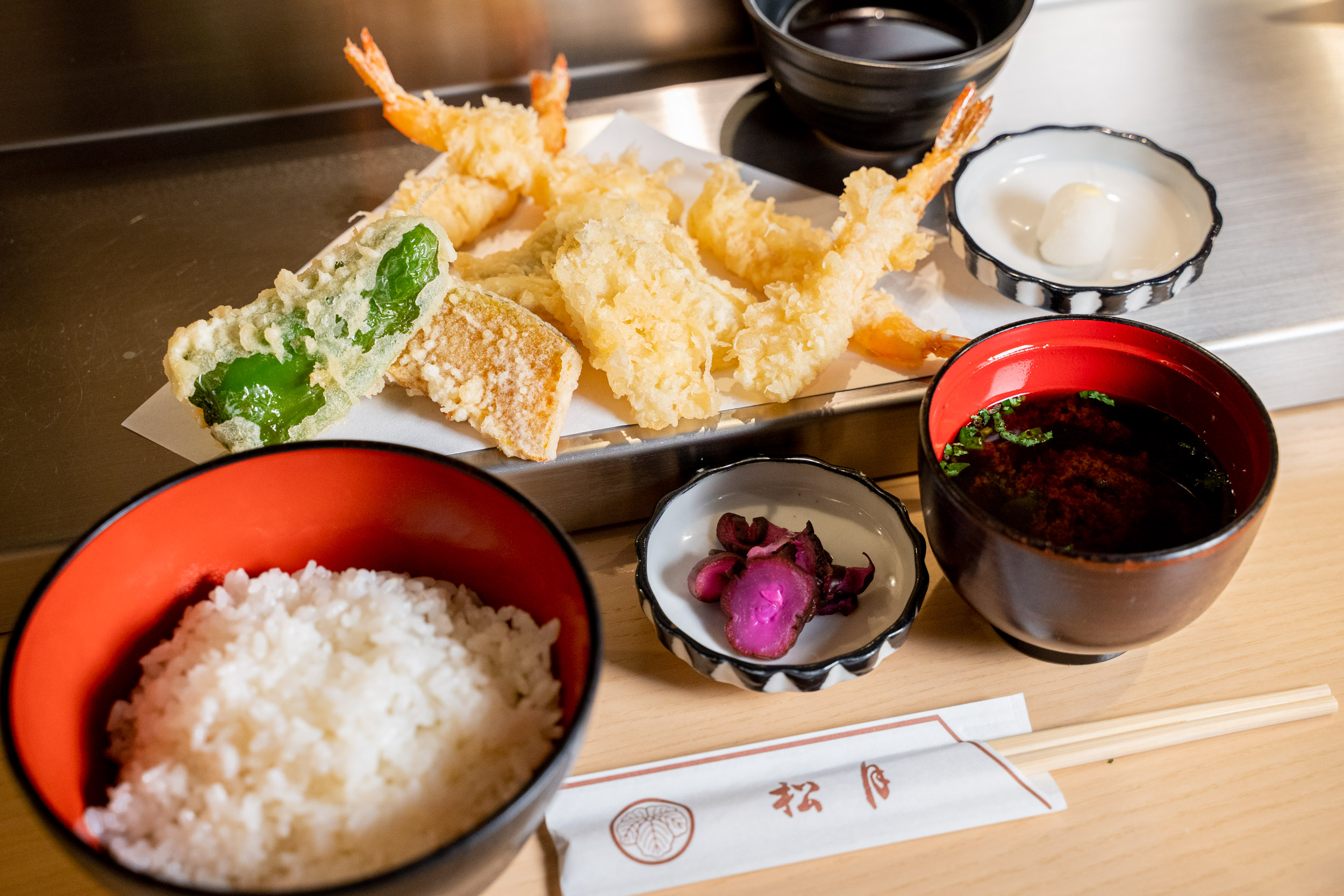 久屋大通｜揚げたてを1品ずつ味わう幸せ…！普段使いできる、コスパ抜群の老舗天ぷら店