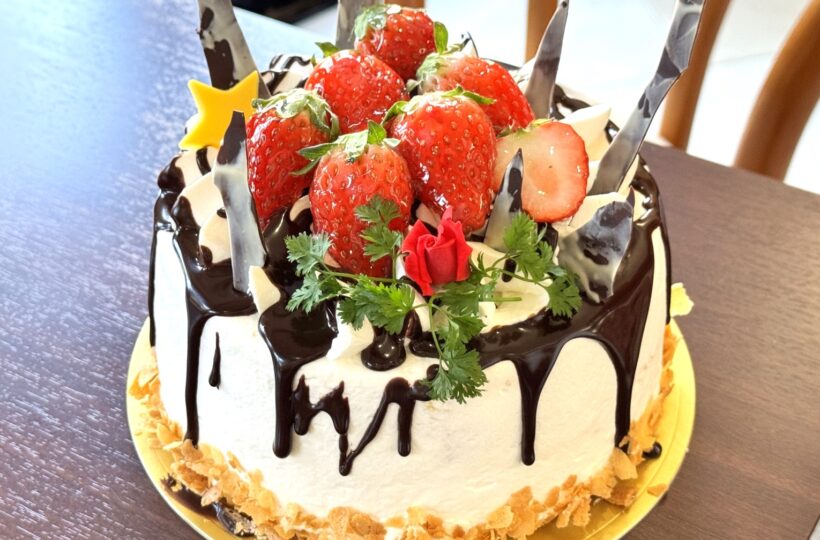 鶴里｜誕生日やお祝い事にぴったり♪昔から変わらない美味しさと可愛いビジュアルで人気のケーキ店
