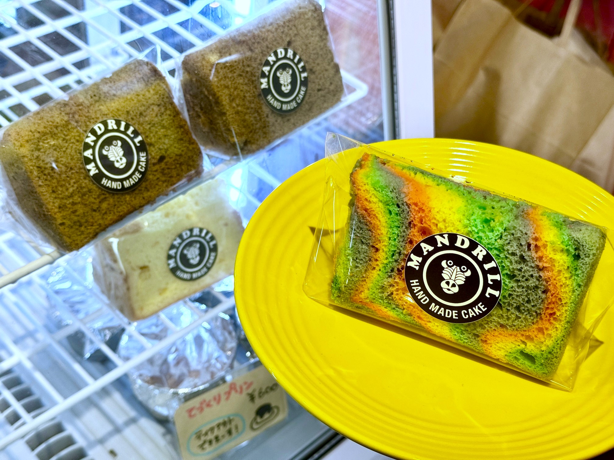新栄町｜インパクトのある“レインボー”なシフォンケーキを発見！ユニークなカフェバー