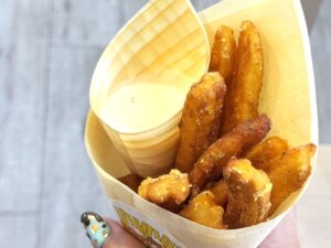 大須観音｜揚げたてのザクザク食感が美味しすぎる！6種類のフライドポテトを好みのシーズニング＆ディップで味わえる専門店