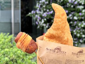 上前津｜具だくさんの包みピッツァは食べ歩きにぴったり♪名古屋トップクラスの知名度を誇るナポリピッツァの専門店