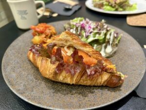 名駅｜名古屋駅直結！シックな店内で優雅なブランチを楽しめるカフェ