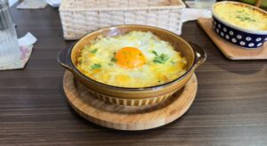 名古屋城｜隠れ家で味わう、濃厚チーズドリアの贅沢ランチ