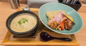 名駅｜一杯の中に驚きがいくつも。想像を超えたつけ麺との出会い