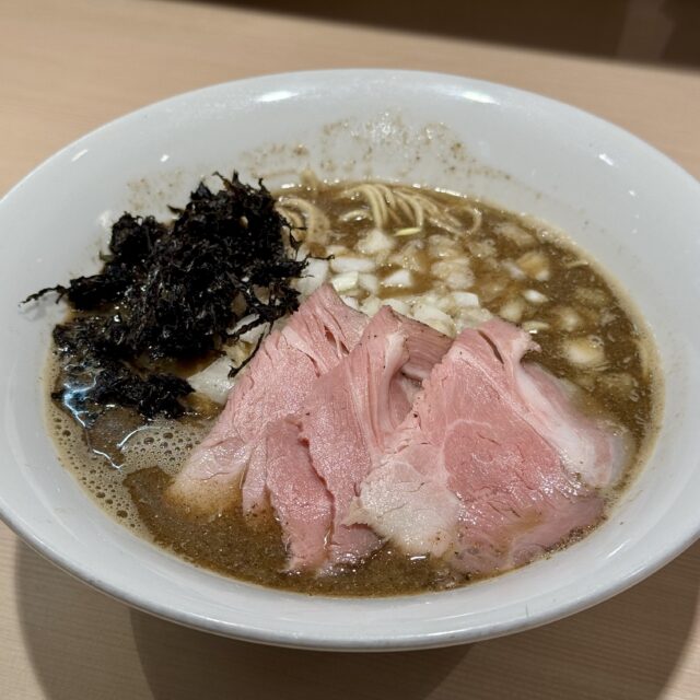 栄｜朝ラーも1人飲みも！食欲そそる煮干しの香りがたまらない栄地下のラーメン専門店