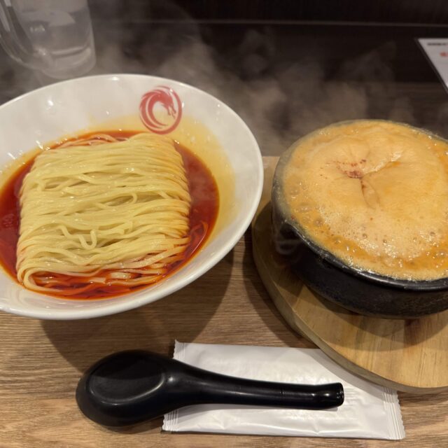 新栄町｜つけ麺のビジュアルは圧巻！ゴマの香り広がる濃厚な担々麺専門店