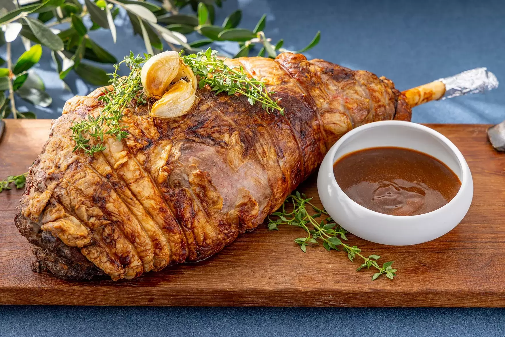 肉の塊、ガーリックハーブ