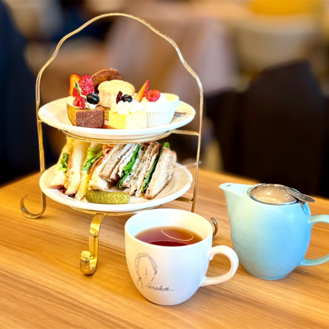 名駅｜駅直結！平日2時間限定で紅茶飲み放題付のアフタヌーンティーを楽しめるニューヨーク発祥のカフェ