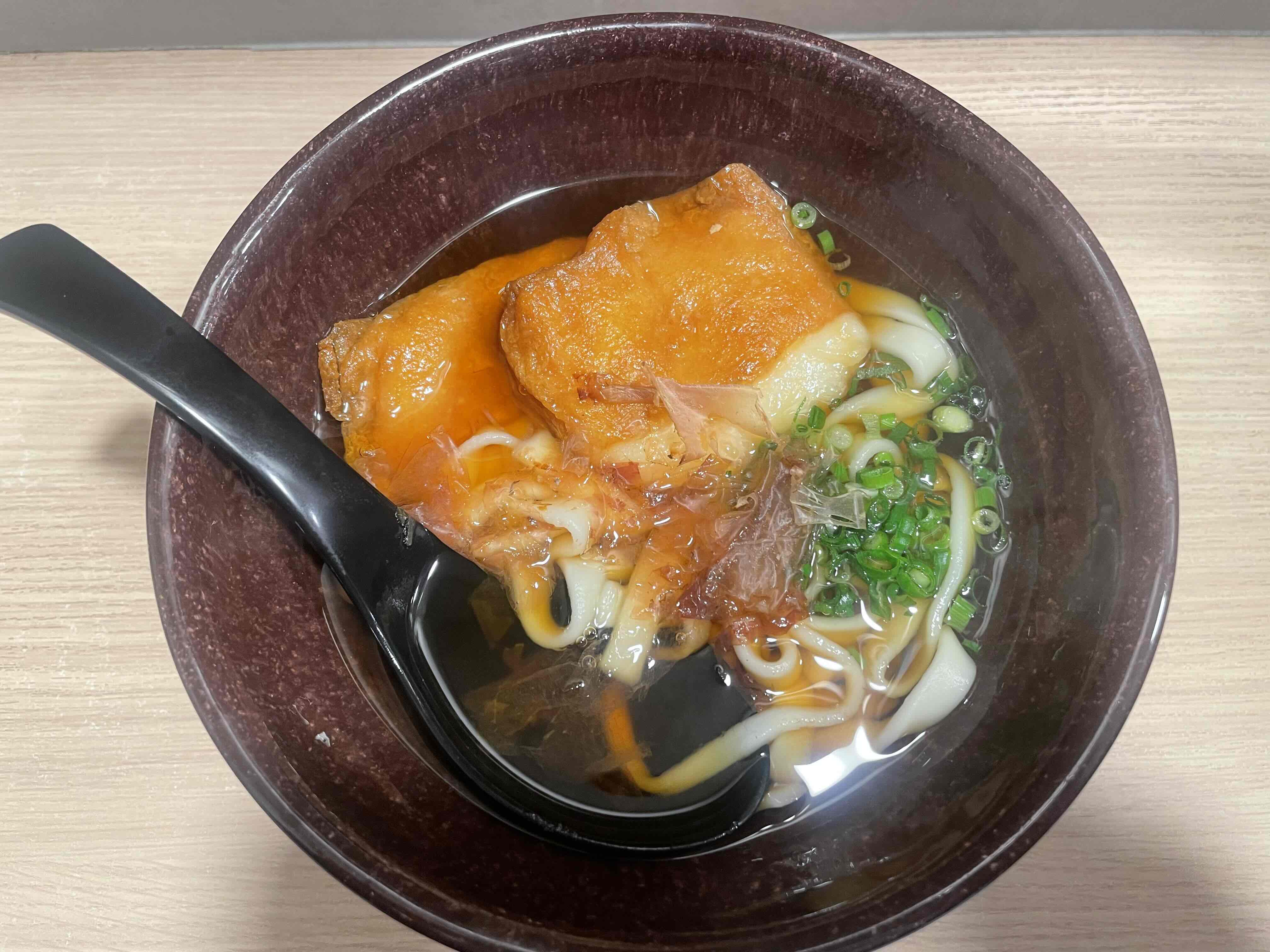 名駅｜名駅でサクッとなごやめし！大須の有名和菓子店によるダシが決め手の「きしめんスタンド」