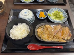 新栄町｜今日は魚な気分！優しいだしが沁みるぶり茶漬け専門店