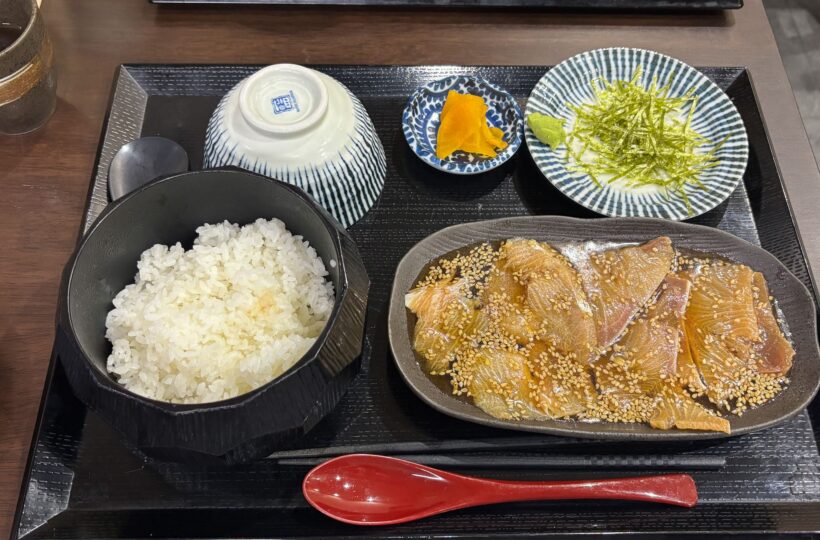 新栄町|今日は魚な気分!優しいだしが沁みるぶり茶漬け専門店