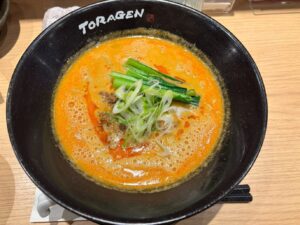 国際センター｜しびれる辛さがたまらない！旨辛な担々麺と麻婆豆腐