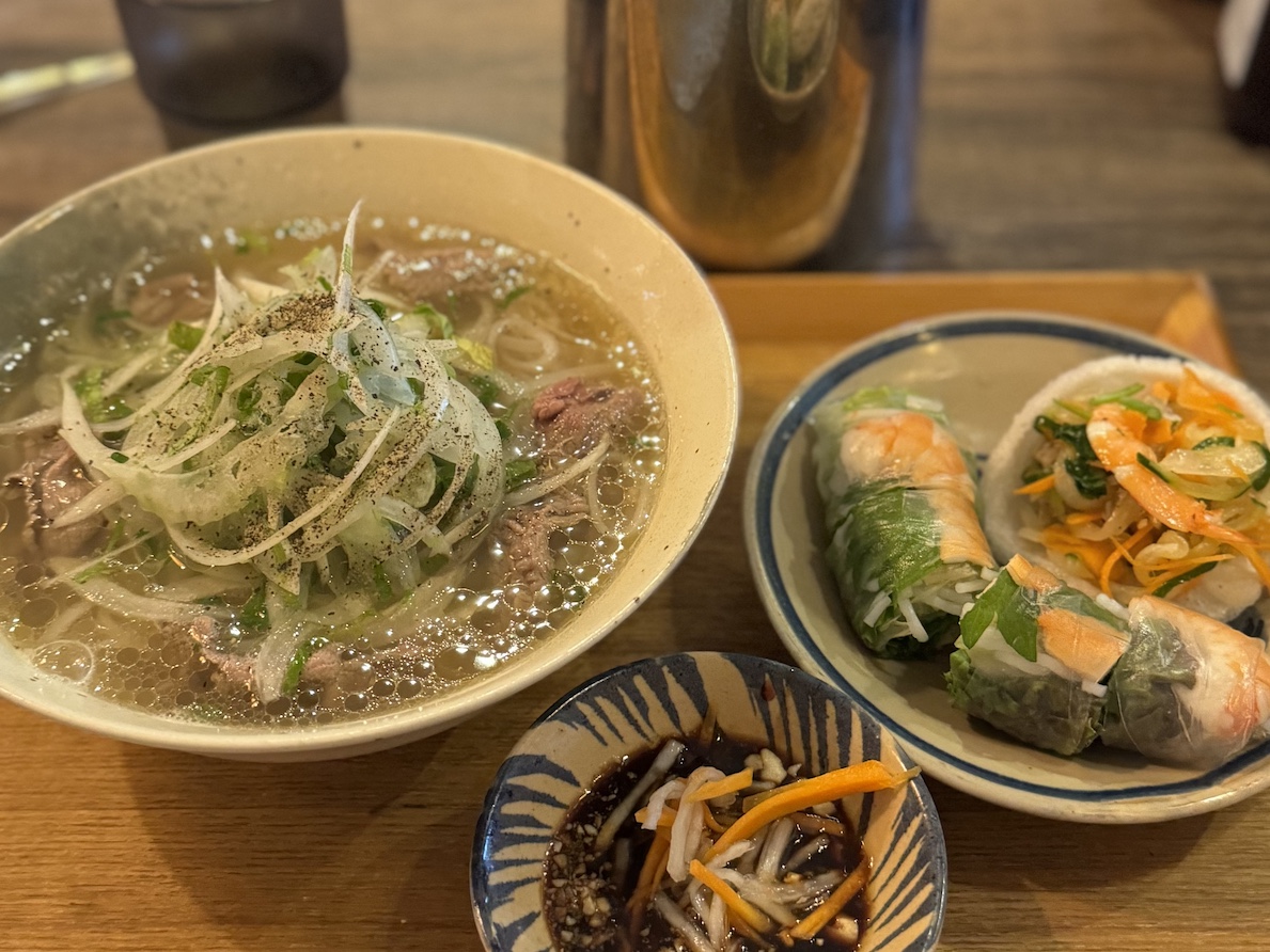 堀田｜現地仕込みのローカルフードが味わえる！小さな“ベトナム旅行”の入口