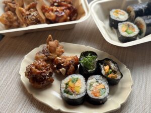 桜山｜おなかも気分も満たしたい日に！韓国屋台フードのキンパとチキンをテイクアウトで