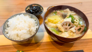 瑞穂運動場西｜自分好みにカスタムできる！味噌や出汁、具材が選べる味噌汁専門店