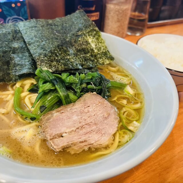 小幡｜ラーメン×ライスの相性抜群！店炊きスープが自慢の本格家系ラーメン