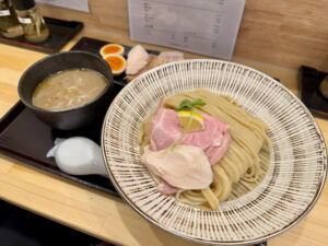 池下｜人気ラーメン店のサラブレッド！濃厚豚鶏つけダレと平打ち太麺がうますぎるラーメンつけ麺専門店