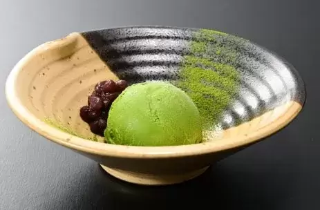 宇治の濃厚抹茶あいす