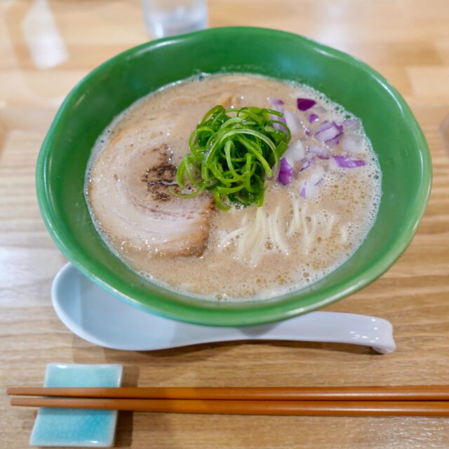 ナゴヤドーム前矢田｜カフェのような空間で味わう本格鶏白湯！食後のコーヒーまで楽しめるラーメン店