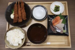 上前津｜新鮮な海鮮料理と共に昼飲みしたい方必見！大須商店街の中に佇む海鮮料理専門店！