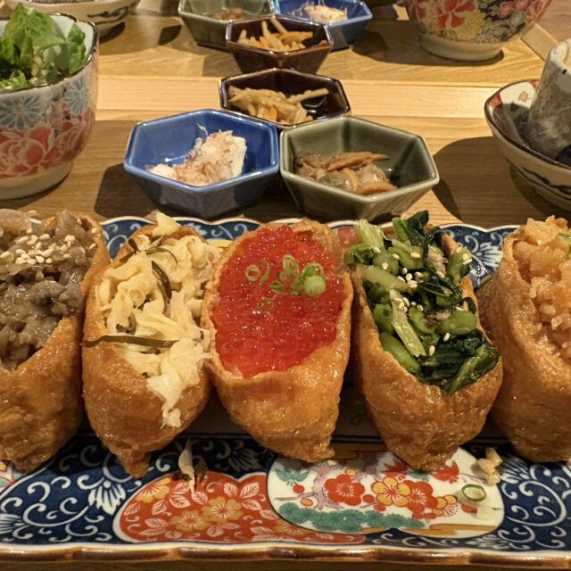 名駅｜色とりどりのオリジナルいなりやレア天ぷらが食べられる！ランチが魅力のお店