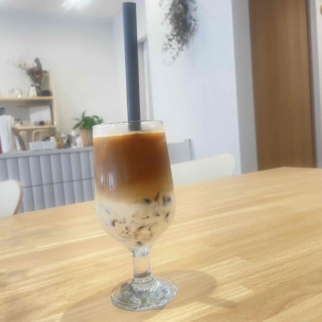 一社｜綿のようにやわらかな空間で楽しむスペシャルティコーヒーが自慢のカフェ