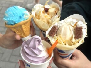 栄｜ボリュームたっぷりなクレープもおいしい！種類豊富なアイスクリームが揃う沖縄生まれのスイーツスタンド