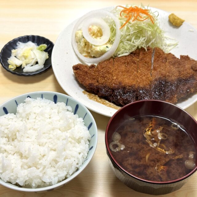 今池｜ボリューム満点な大判かつに舌鼓を打つ！今池の路地で60年以上営業を続けるとんかつ店