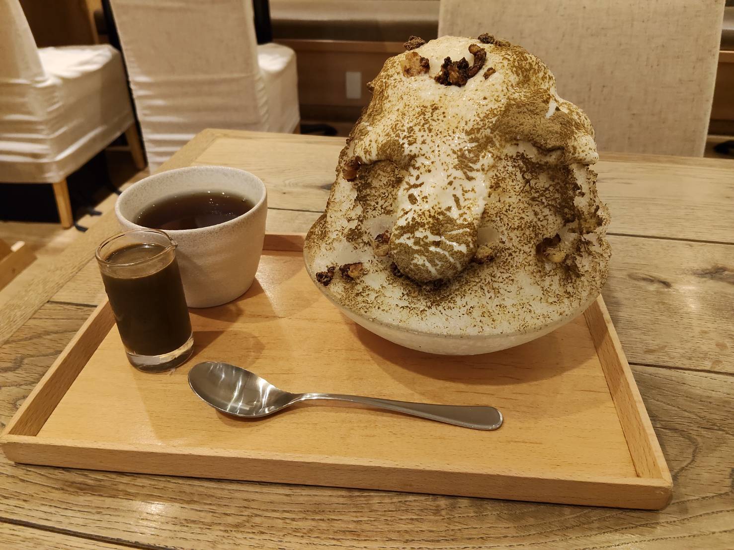 名駅｜駅直結！“和パスタ専門店”で味わう、心躍る純氷かき氷と安らぎのひととき