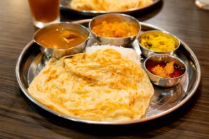 新栄町｜インドカレー屋なのにナンがない！？全国でも珍しい“パロタ”が楽しめる南インド料理店