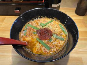 新栄町｜選べる辛さとこんにゃく麺が嬉しい！旨辛スープに悶絶必至の宮崎辛麺専門店
