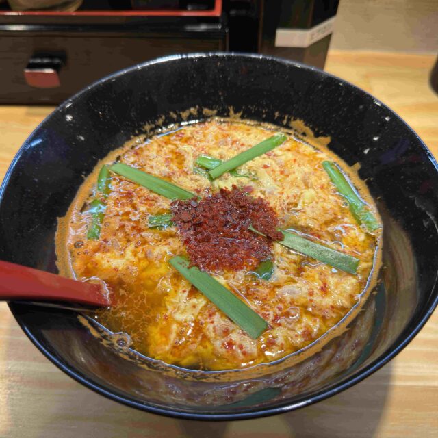 新栄町｜選べる辛さとこんにゃく麺が嬉しい！旨辛スープに悶絶必至の宮崎辛麺専門店