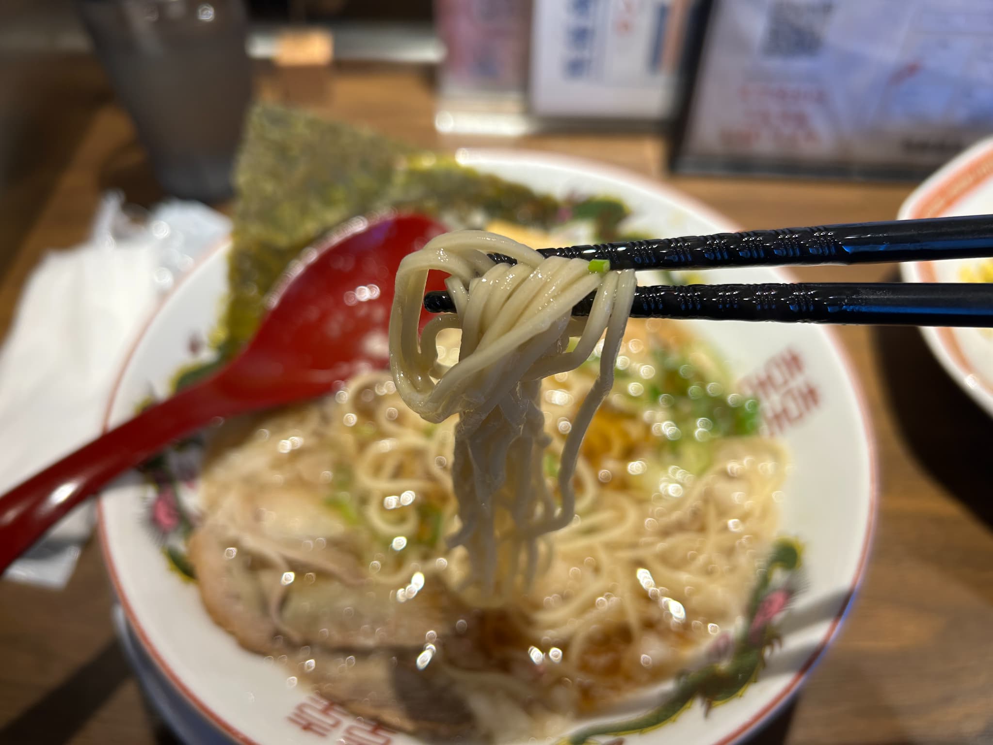 熊猫商店　こってり背脂　麺