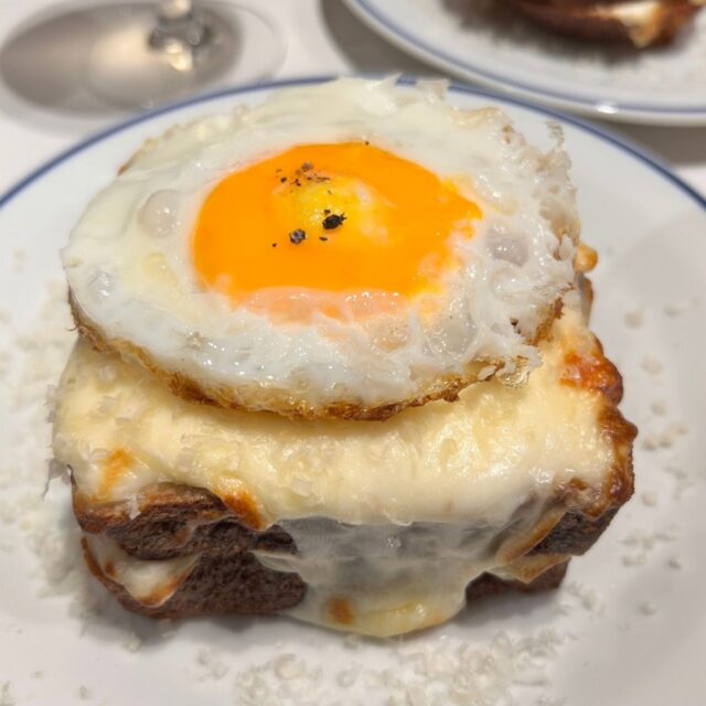 栄｜有名店シェフが手がける、大人のベーカリーカフェ