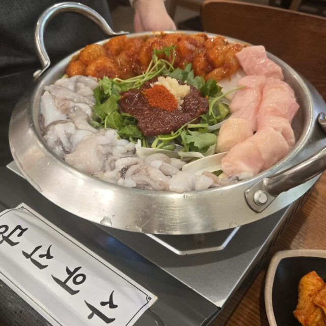 栄｜料理を囲んで楽しむ韓国グルメ「ナッコプセ」の熱々ランチ