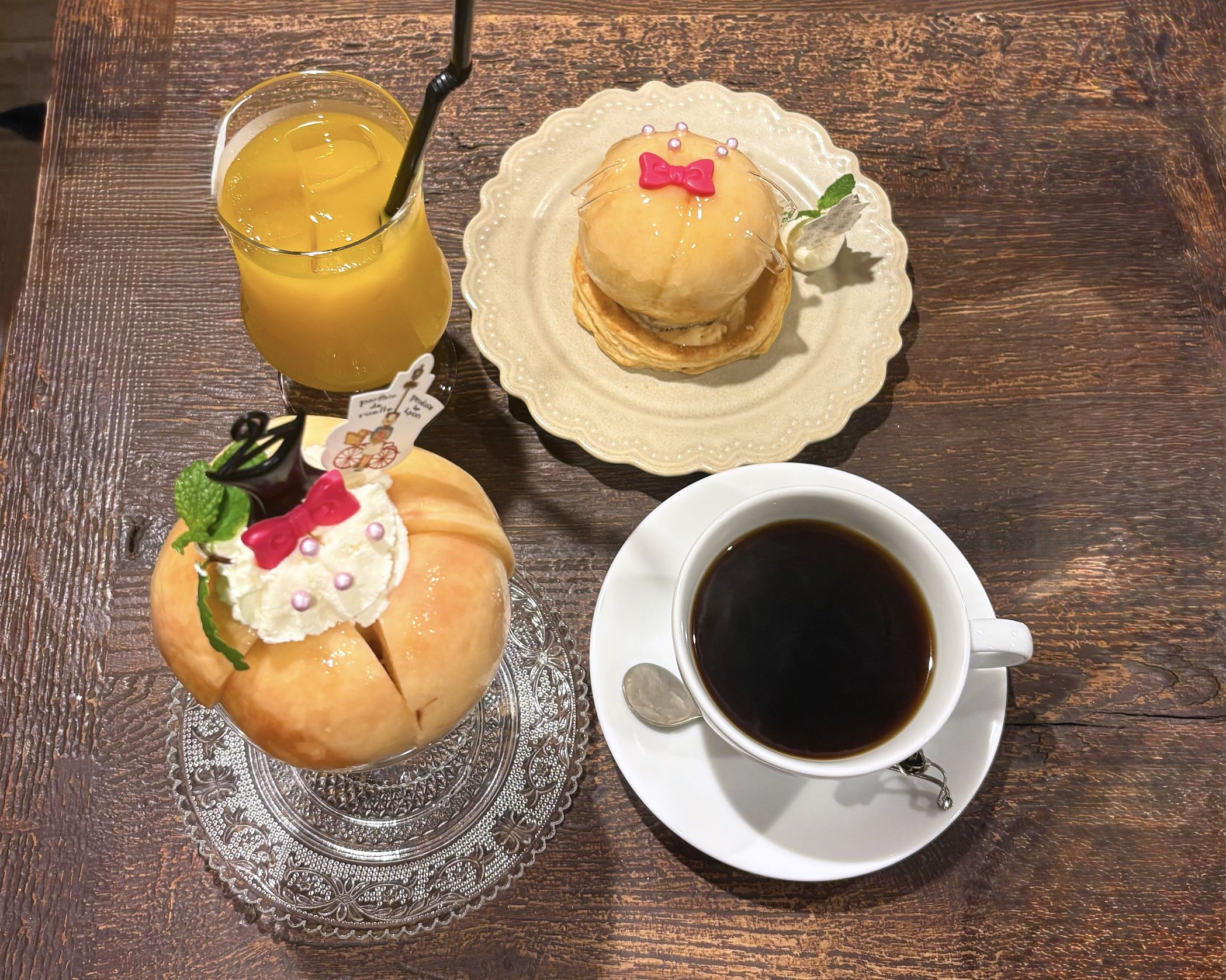 上前津｜大須商店街で見つけた隠れ家でいただく、芸術的な見た目のパフェとミルフィーユ