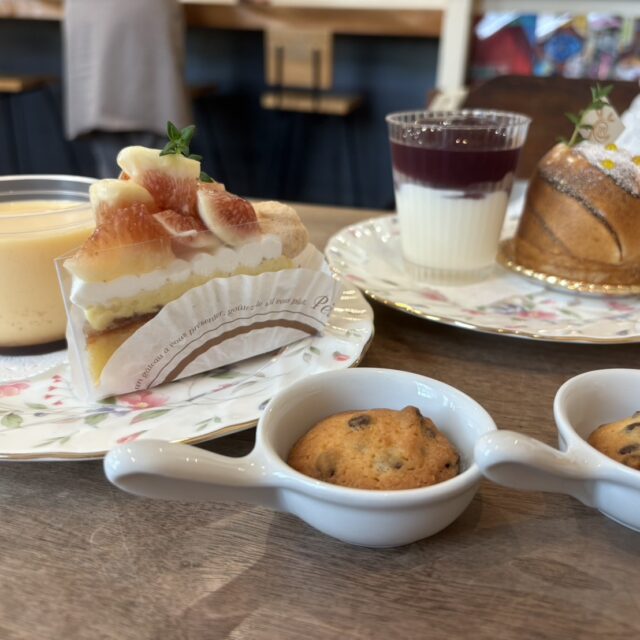 志賀本通｜ショーケースに並ぶ季節のスイーツにうっとり♪小さなパティスリー
