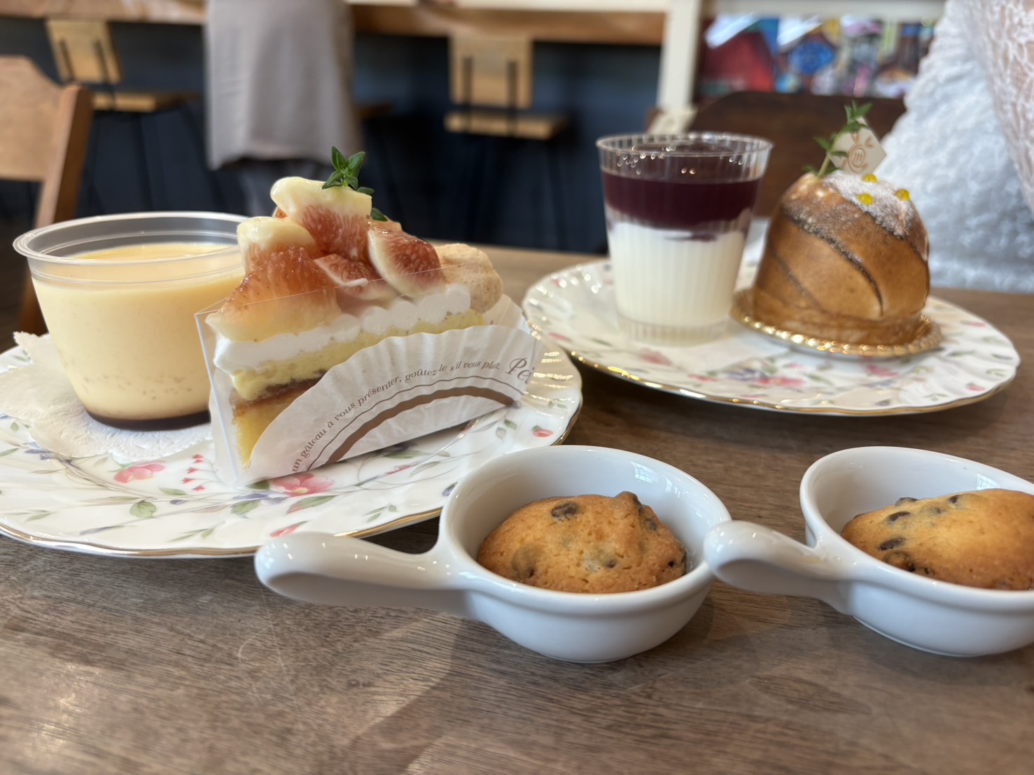 志賀本通｜ショーケースに並ぶ季節のスイーツにうっとり♪小さなパティスリー