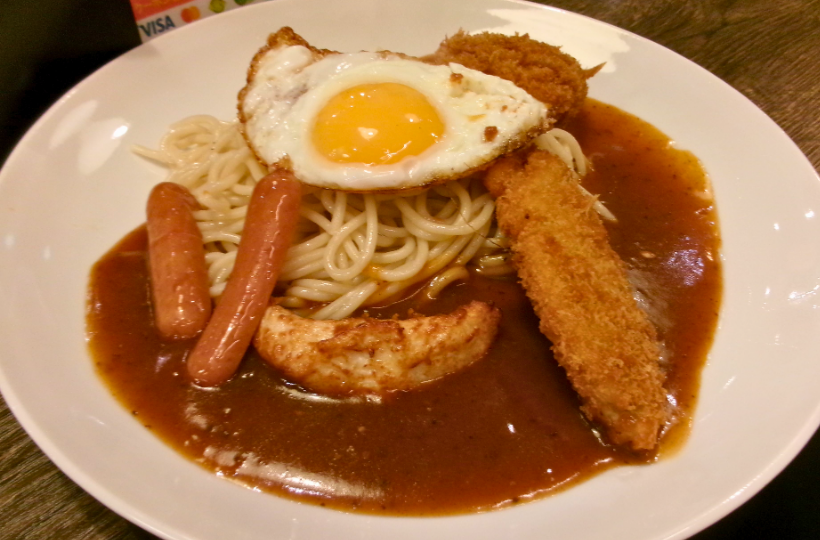 名古屋城｜トッピングもサイズも豊富！自分だけのあんかけスパが楽しめるお店