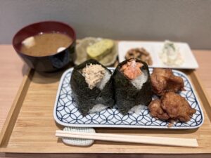 名古屋大学｜種類豊富で迷っちゃう！にぎりたてふっくらおにぎり